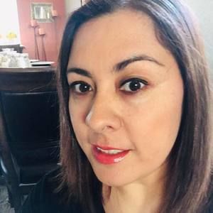 Meet your Posher, Monica